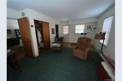 300 Hewlett Avenue, Patchogue, NY 11772 - Photo 8