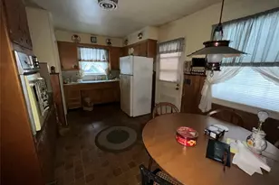 300 Hewlett Ave, Patchogue, NY 11772 - Photo 10