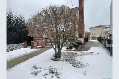 47 Brewster Avenue, Yonkers, NY 10701 - Photo 2