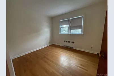 47 Brewster Avenue, Yonkers, NY 10701 - Photo 12