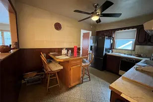 630 S Wellwood Ave, Lindenhurst, NY 11757 - Photo 8