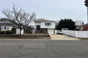 630 S Wellwood Ave, Lindenhurst, NY 11757 - Photo 2