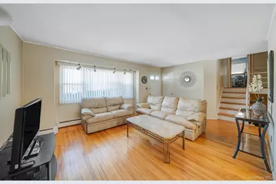 24 Kings Park Road, Commack, NY 11725 - Photo 14