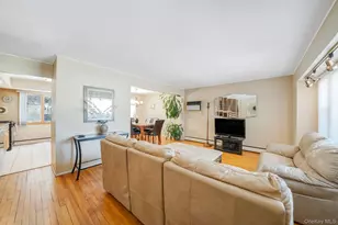 24 Kings Park Rd, Commack, NY 11725 - Photo 12