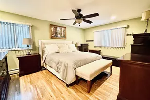 42 Hearthstone Dr, Dix Hills, NY 11746 - Photo 18