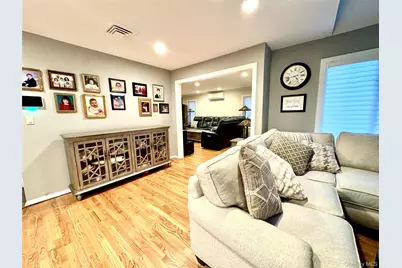 42 Hearthstone Drive, Dix Hills, NY 11746 - Photo 10