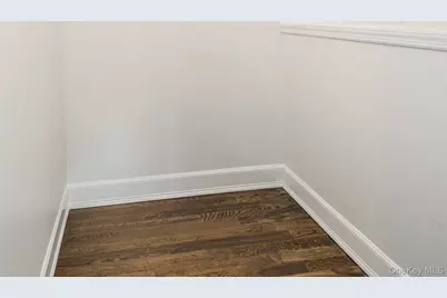 1 Milford Lane, Glen Cove, NY 11542 - Photo 24