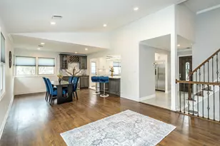 1 Milford Ln, Glen Cove, NY 11542 - Photo 14