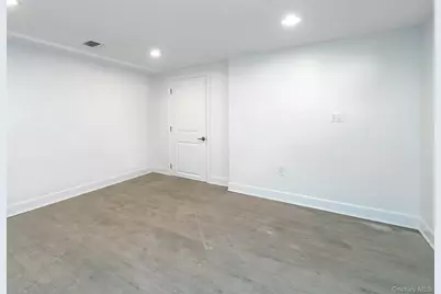 1 Milford Lane, Glen Cove, NY 11542 - Photo 30