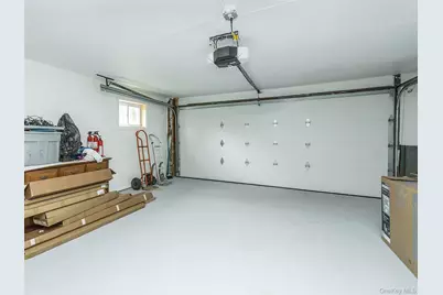 1 Milford Lane, Glen Cove, NY 11542 - Photo 32