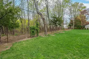 1 Milford Ln, Glen Cove, NY 11542 - Photo 34