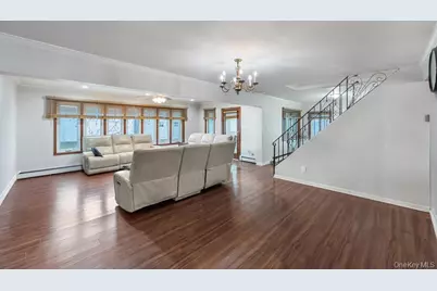 26 Family Lane, Levittown, NY 11756 - Photo 6