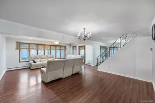 26 Family Ln, Levittown, NY 11756 - Photo 6