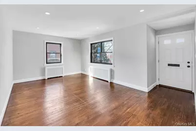 220-44 73rd Avenue #26A1, Oakland Gardens, NY 11364 - Photo 4