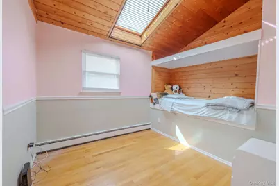 711 S Bayview Avenue, Freeport, NY 11520 - Photo 14