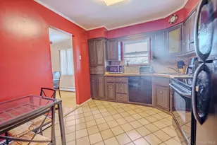 711 S Bayview Ave, Freeport, NY 11520 - Photo 8