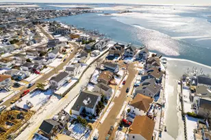 711 S Bayview Ave, Freeport, NY 11520 - Photo 28