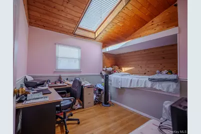 711 S Bayview Avenue, Freeport, NY 11520 - Photo 14