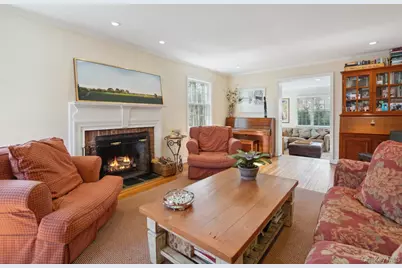 75 Oakdale Lane, East Hills, NY 11577 - Photo 4