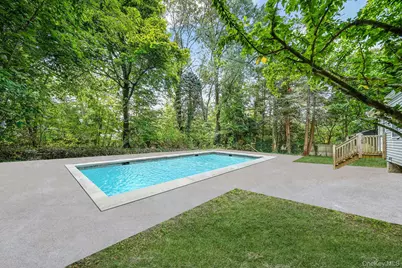 121 Foxdale Lane, Port Jefferson, NY 11777 - Photo 22
