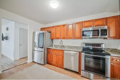 121 Foxdale Lane, Port Jefferson, NY 11777 - Photo 6