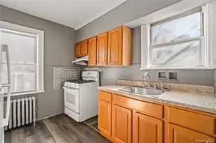 109-49 215th St, Queens Village, NY 11429 - Photo 8