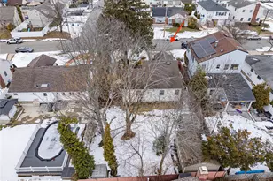 2452 Coolidge Ave, North Bellmore, NY 11710 - Photo 16