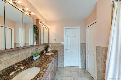 2452 Coolidge Avenue, North Bellmore, NY 11710 - Photo 12