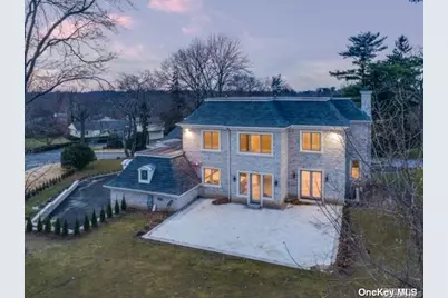 19 Gilbert Road, Great Neck, NY 11024 - Photo 32