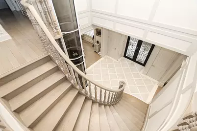 19 Gilbert Road, Great Neck, NY 11024 - Photo 20