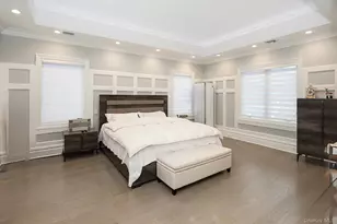 19 Gilbert Rd, Great Neck, NY 11024 - Photo 22