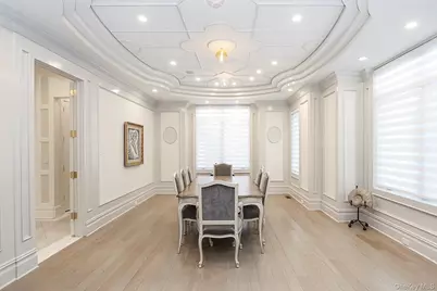 19 Gilbert Road, Great Neck, NY 11024 - Photo 6