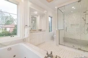 19 Gilbert Rd, Great Neck, NY 11024 - Photo 24