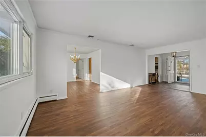 38 Park Drive E, Syosset, NY 11791 - Photo 6