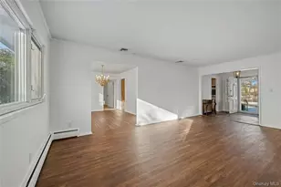 38 Park Dr E, Syosset, NY 11791 - Photo 6