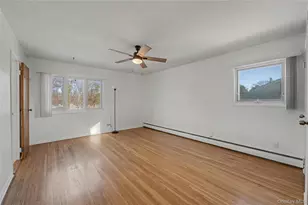 38 Park Dr E, Syosset, NY 11791 - Photo 14