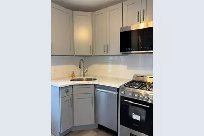 225 Lexington Avenue, Oyster Bay, NY 11771 - Photo 4