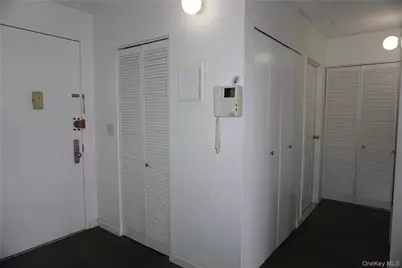 777 N Macquesten Parkway #308, Fleetwood, NY 10552 - Photo 16