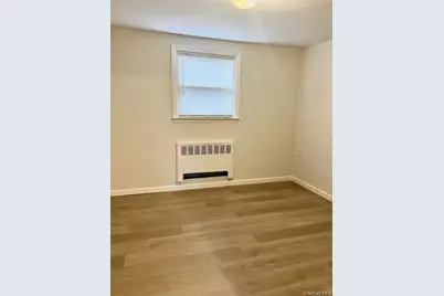 143 Delaware Avenue, Bay Shore, NY 11706 - Photo 16