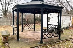 143 Delaware Ave, Bay Shore, NY 11706 - Photo 20