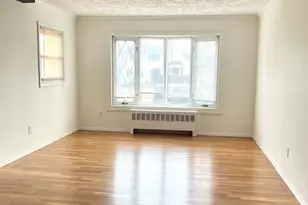 143 Delaware Ave, Bay Shore, NY 11706 - Photo 8