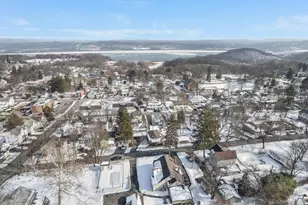 21 Orchard St, Marlboro, NY 12542 - Photo 26