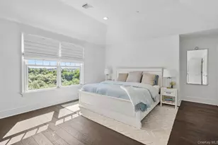 34 Village Green Dr, Southampton, NY 11968 - Photo 10