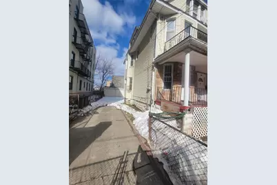 895 Lenox Road, Brooklyn, NY 11203 - Photo 4