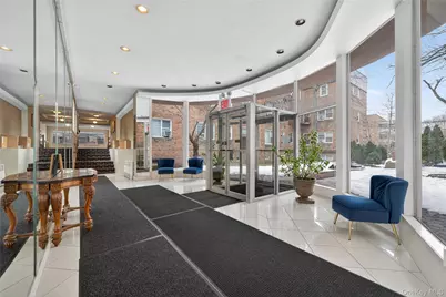 8 Wooleys Lane #Apt B12, Great Neck, NY 11023 - Photo 16