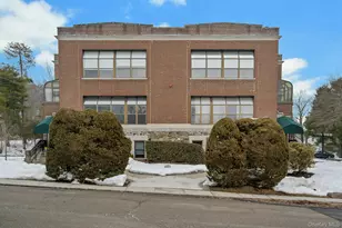 33 Roselle Ave, Pleasantville, NY 10570 - Photo 2