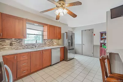 47 Holiday Boulevard, Center Moriches, NY 11934 - Photo 12