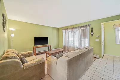 47 Holiday Boulevard, Center Moriches, NY 11934 - Photo 8