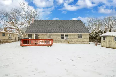 47 Holiday Boulevard, Center Moriches, NY 11934 - Photo 32