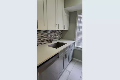 11 Idaho #11, Coram, NY 11727 - Photo 4